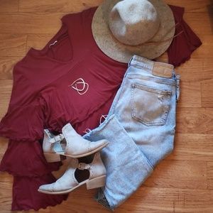 ❤ 3-Tiered Sleeves on Red Blouse